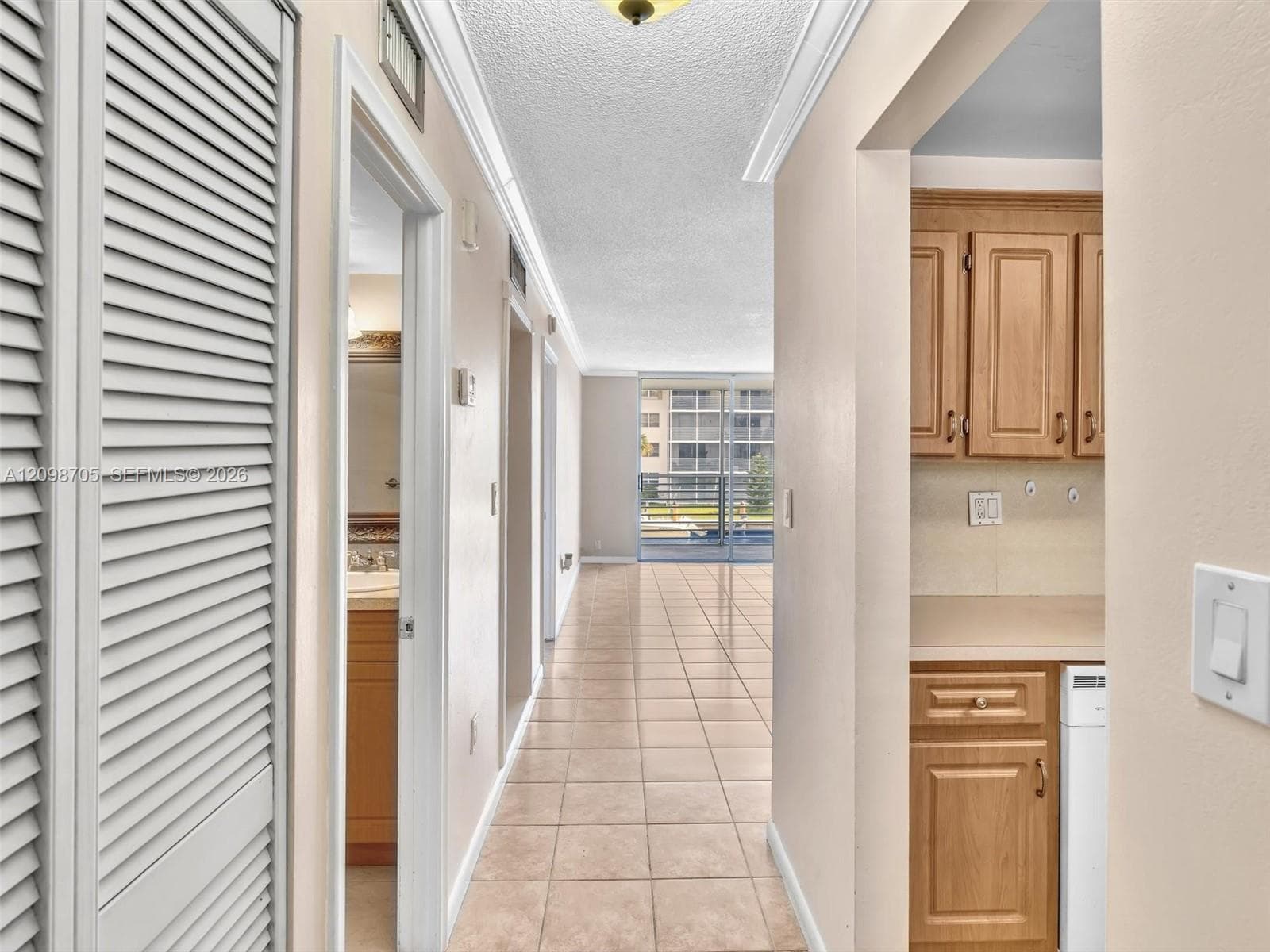 3600 NE 170th St 203 photo 2