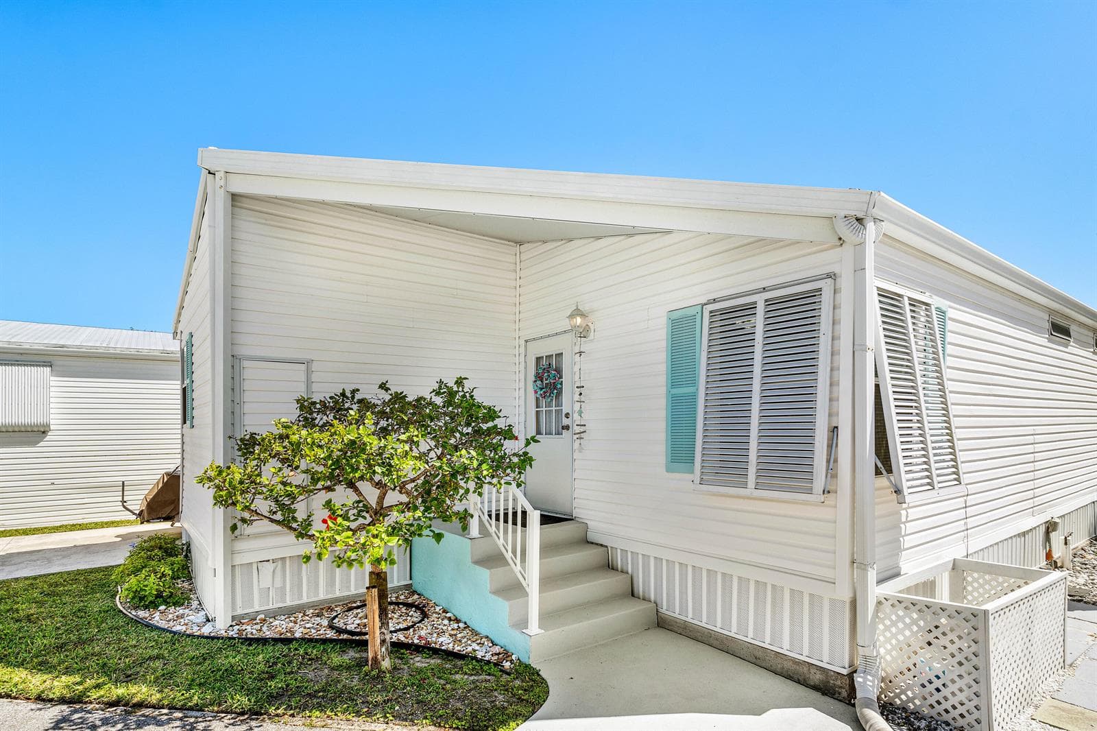 204 Mallard Drive U photo 3