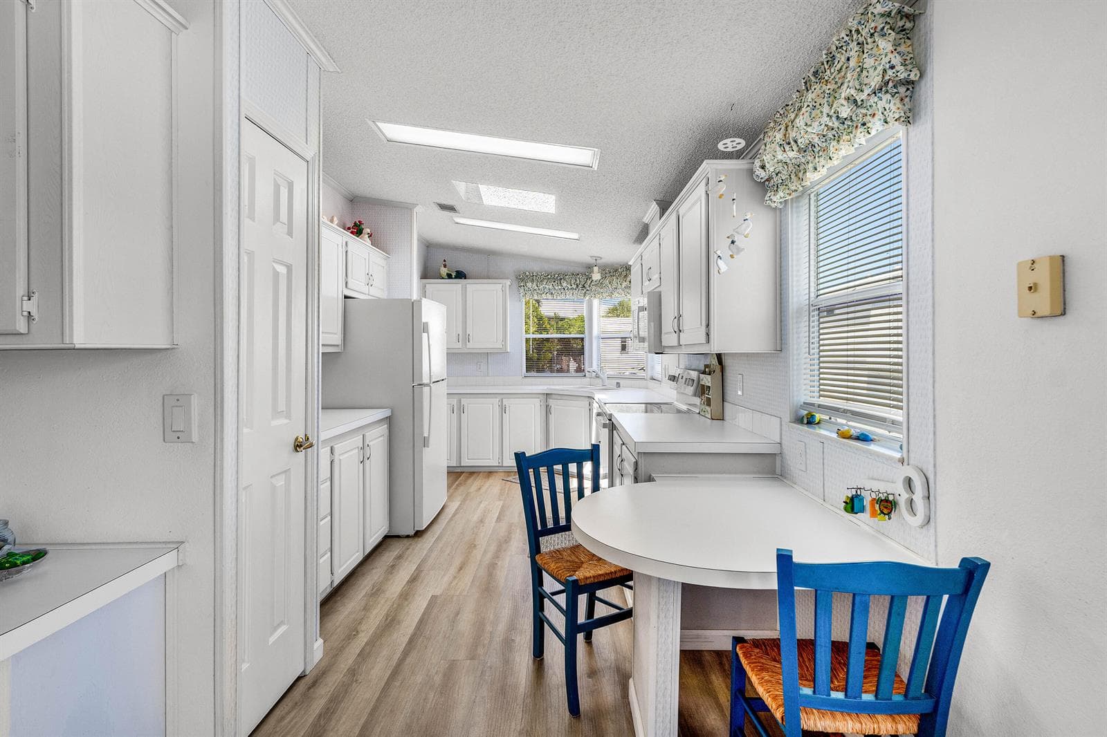 204 Mallard Drive U photo 9