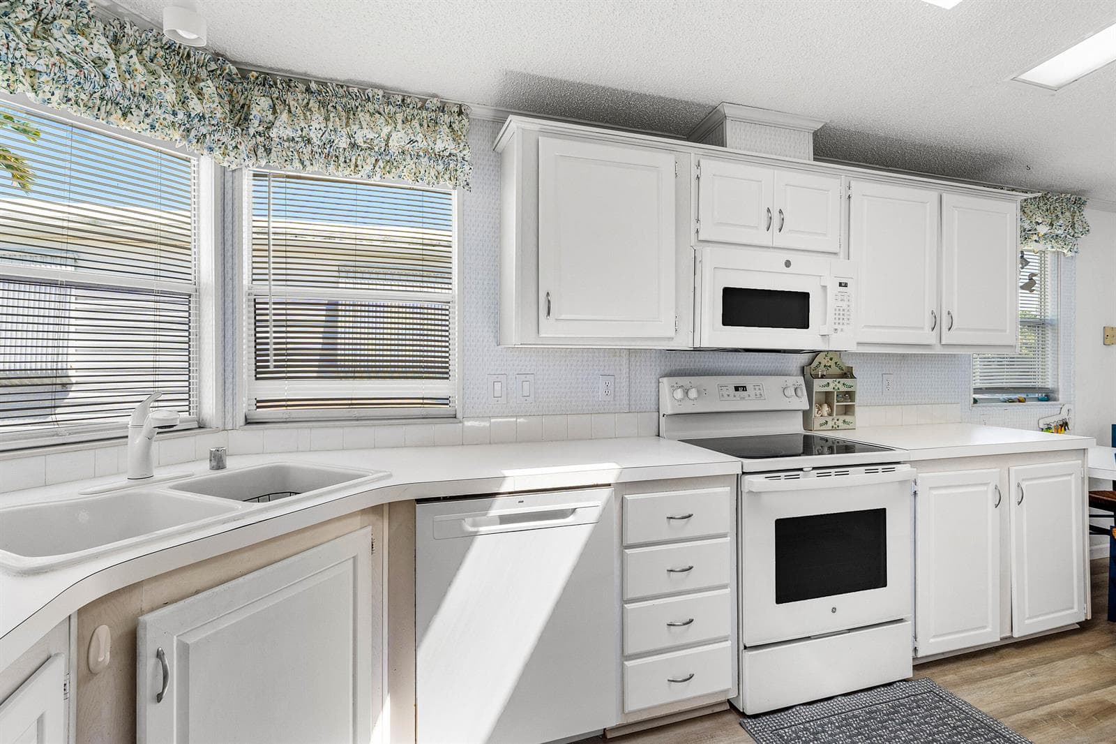 204 Mallard Drive U photo 11