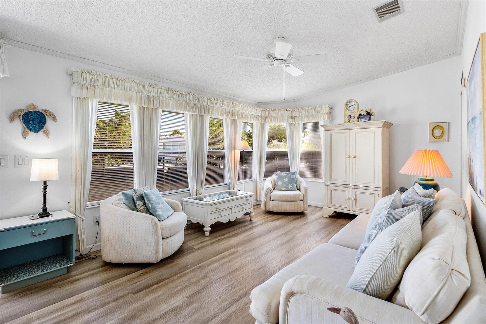 204 Mallard Drive U photo 8