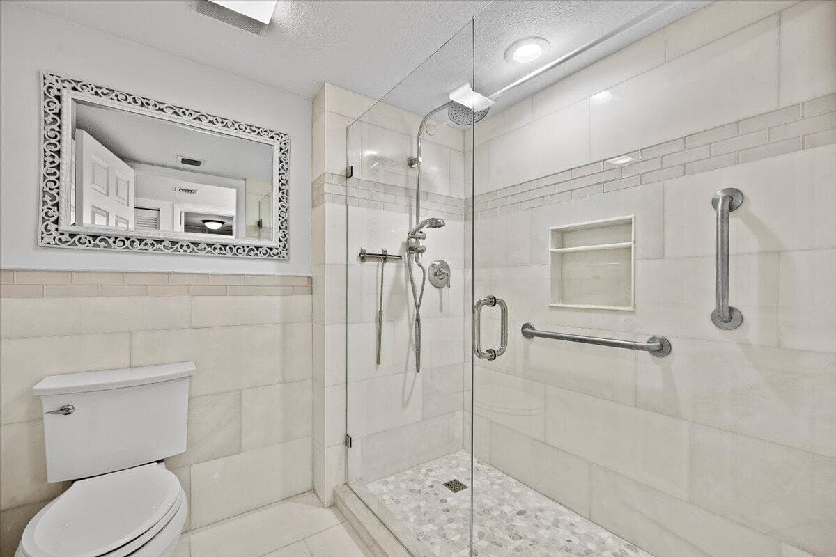 526 OAK HARBOUR Drive 526 photo 23