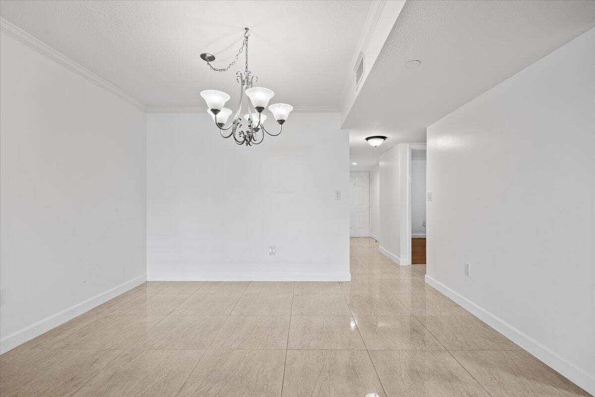 526 OAK HARBOUR Drive 526 photo 12