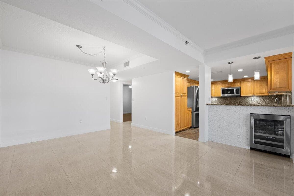 526 OAK HARBOUR Drive 526 photo 14
