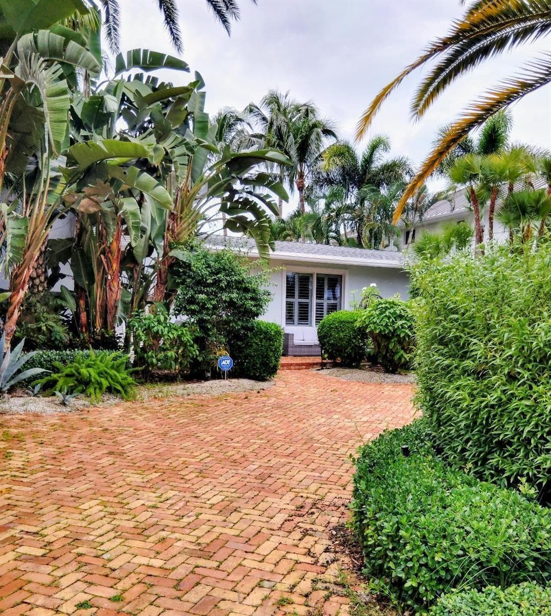 14049 PORT Circle photo 6
