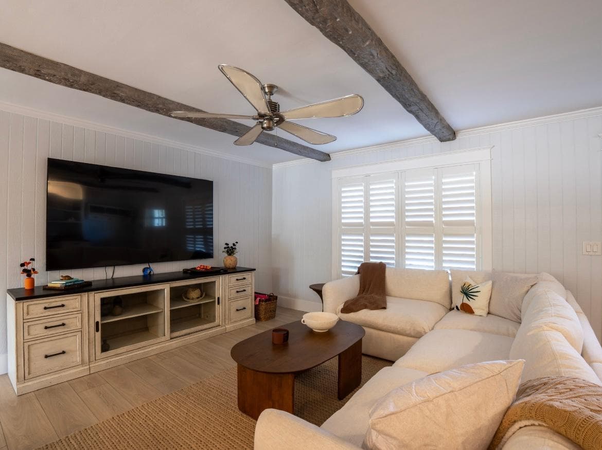 14049 PORT Circle photo 5