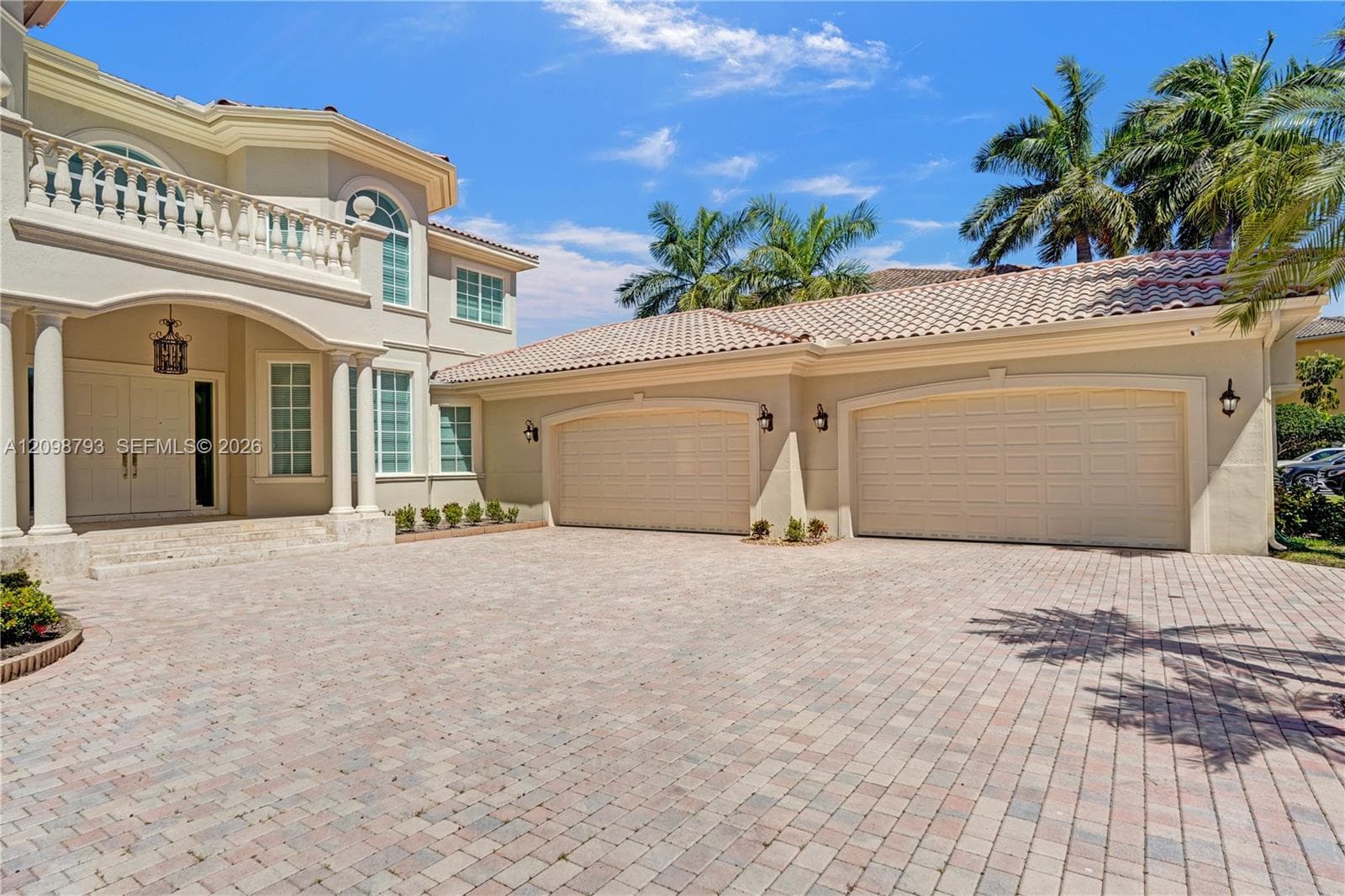 1130 Harbor Ct photo 5