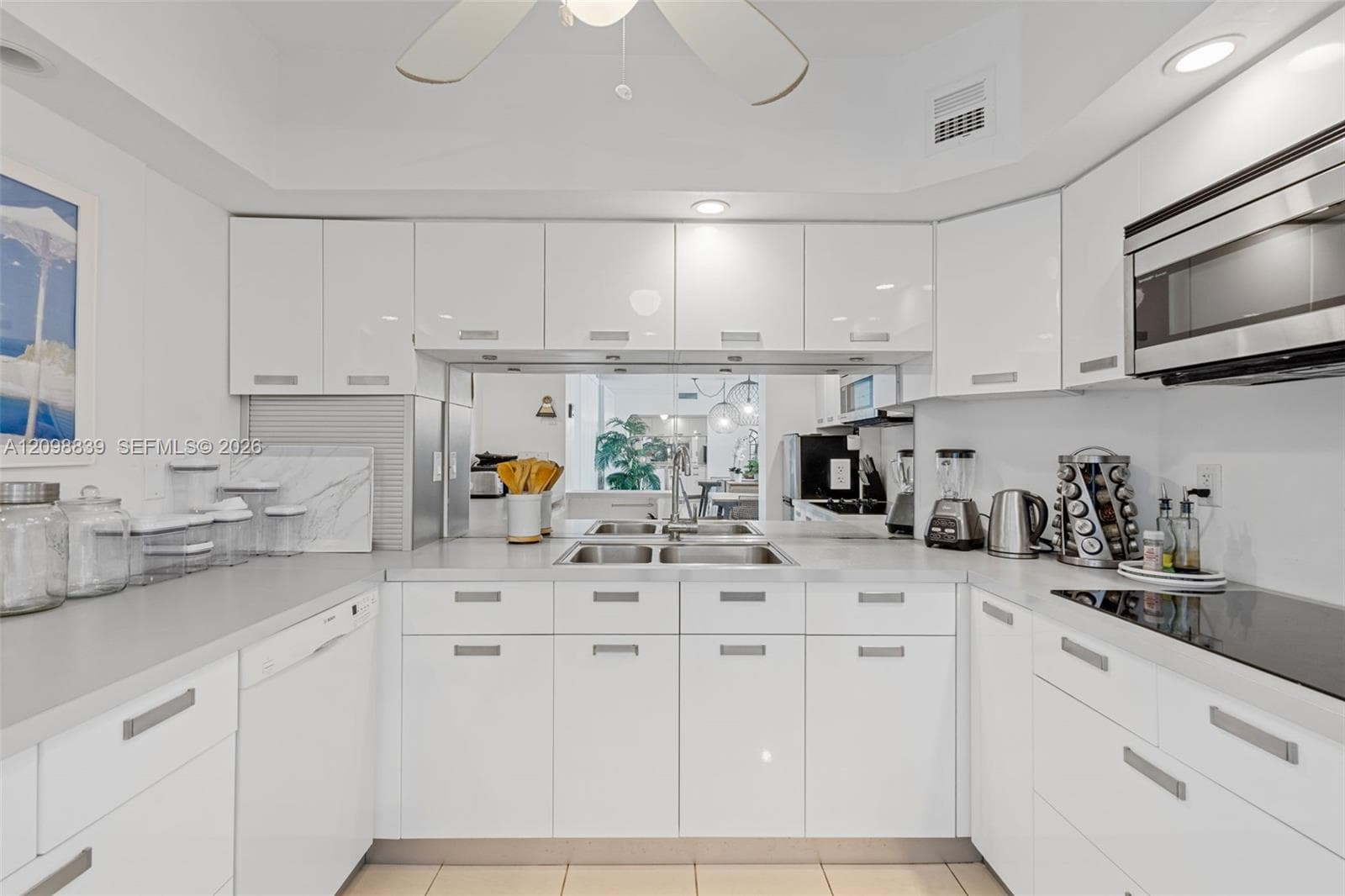 300 Bayview Dr 1710 photo 8