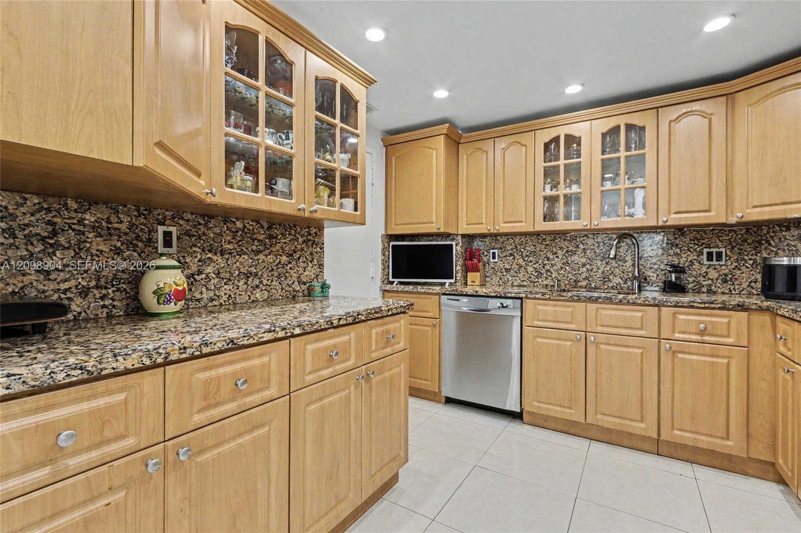 500 Bayview Dr 1631 photo 10