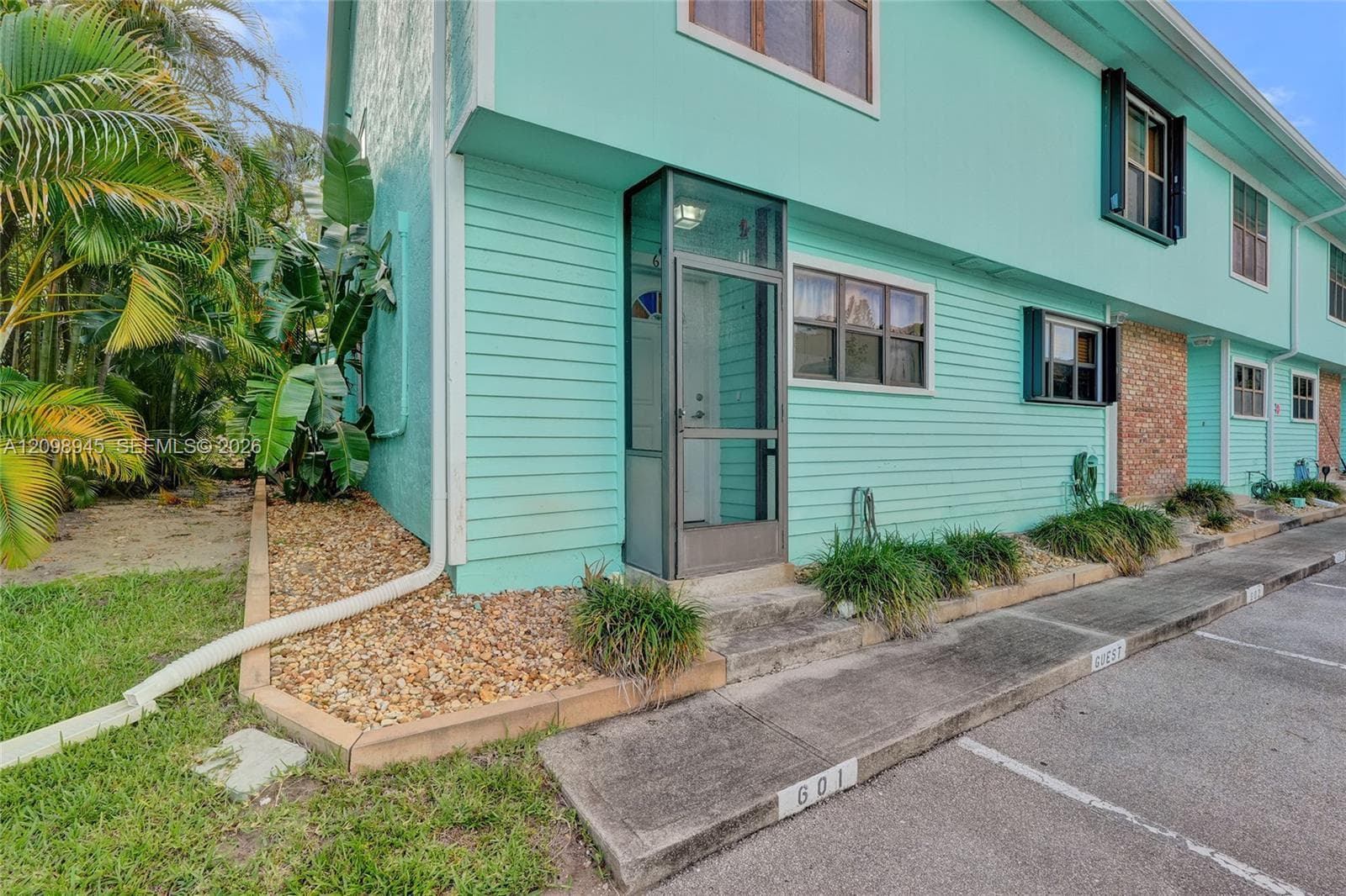 13513 Indian River Dr Drive S Corner #6-01 photo 9