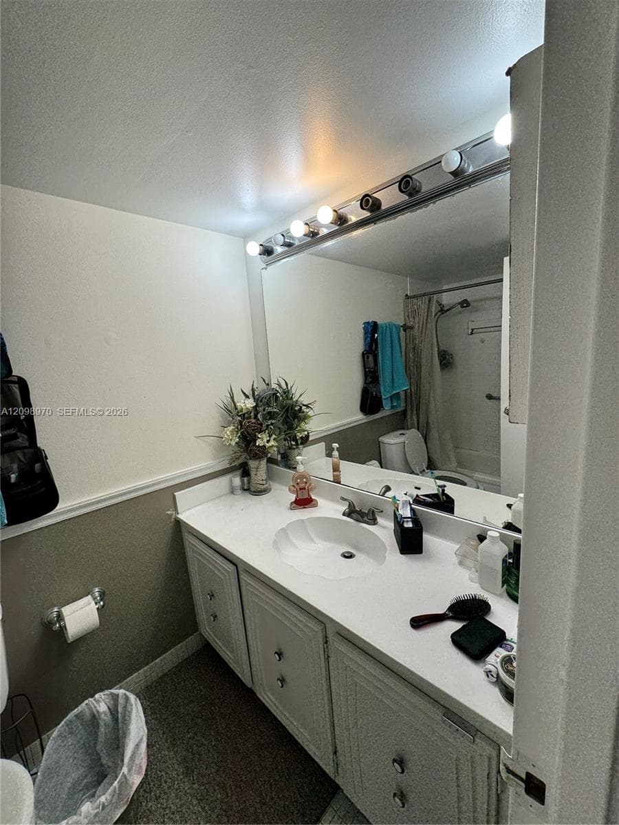 701 Three Islands Blvd 103 photo 9