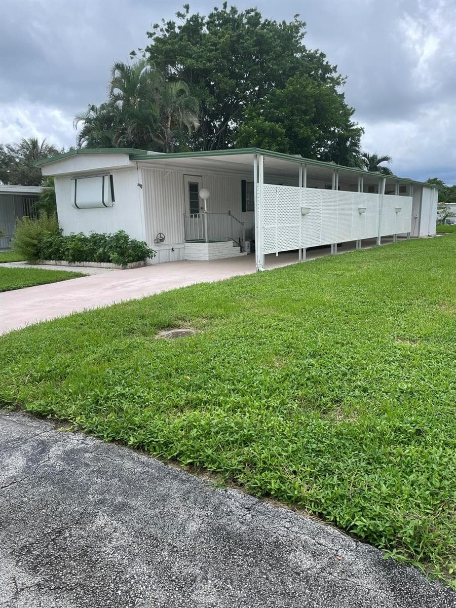 452 NW 51ST Street photo 1