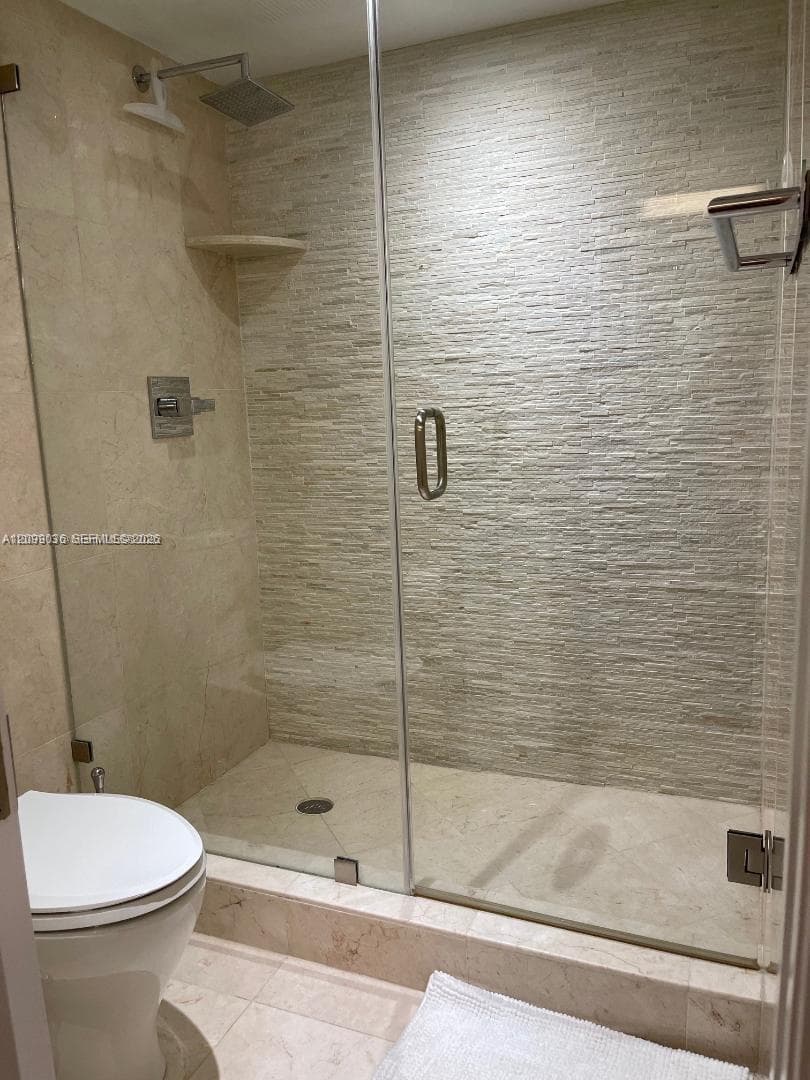 3500 Mystic Pointe Dr 1507 photo 16