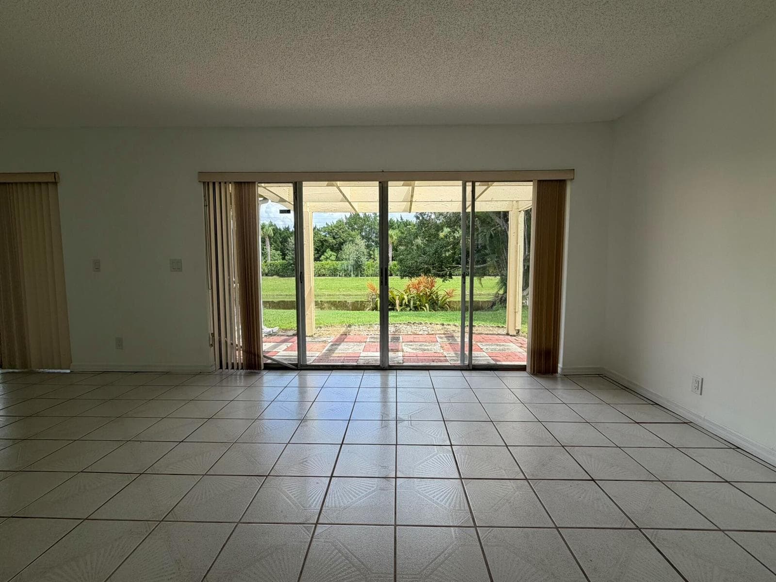 7240 Pineforest Circle photo 13