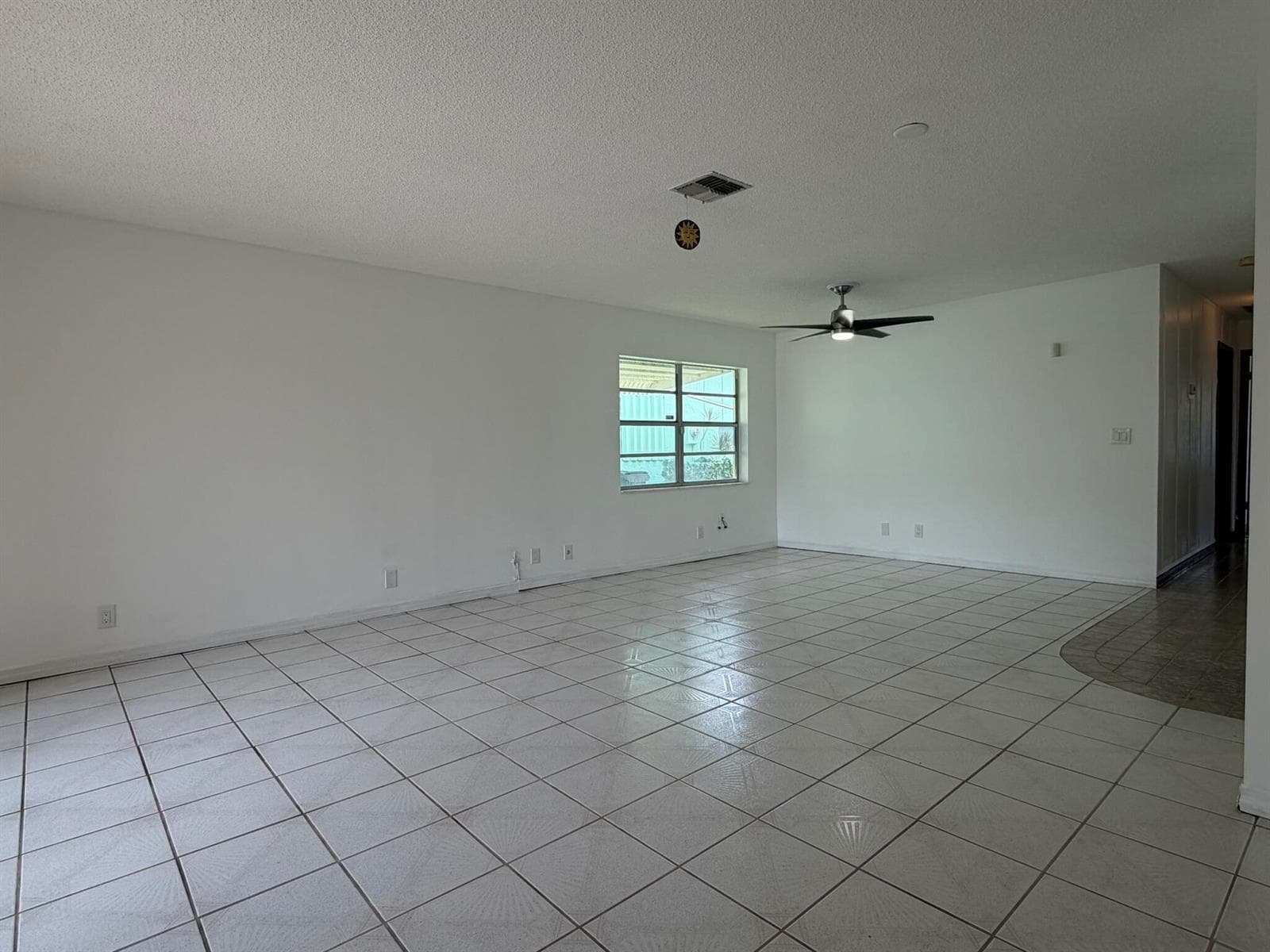 7240 Pineforest Circle photo 3