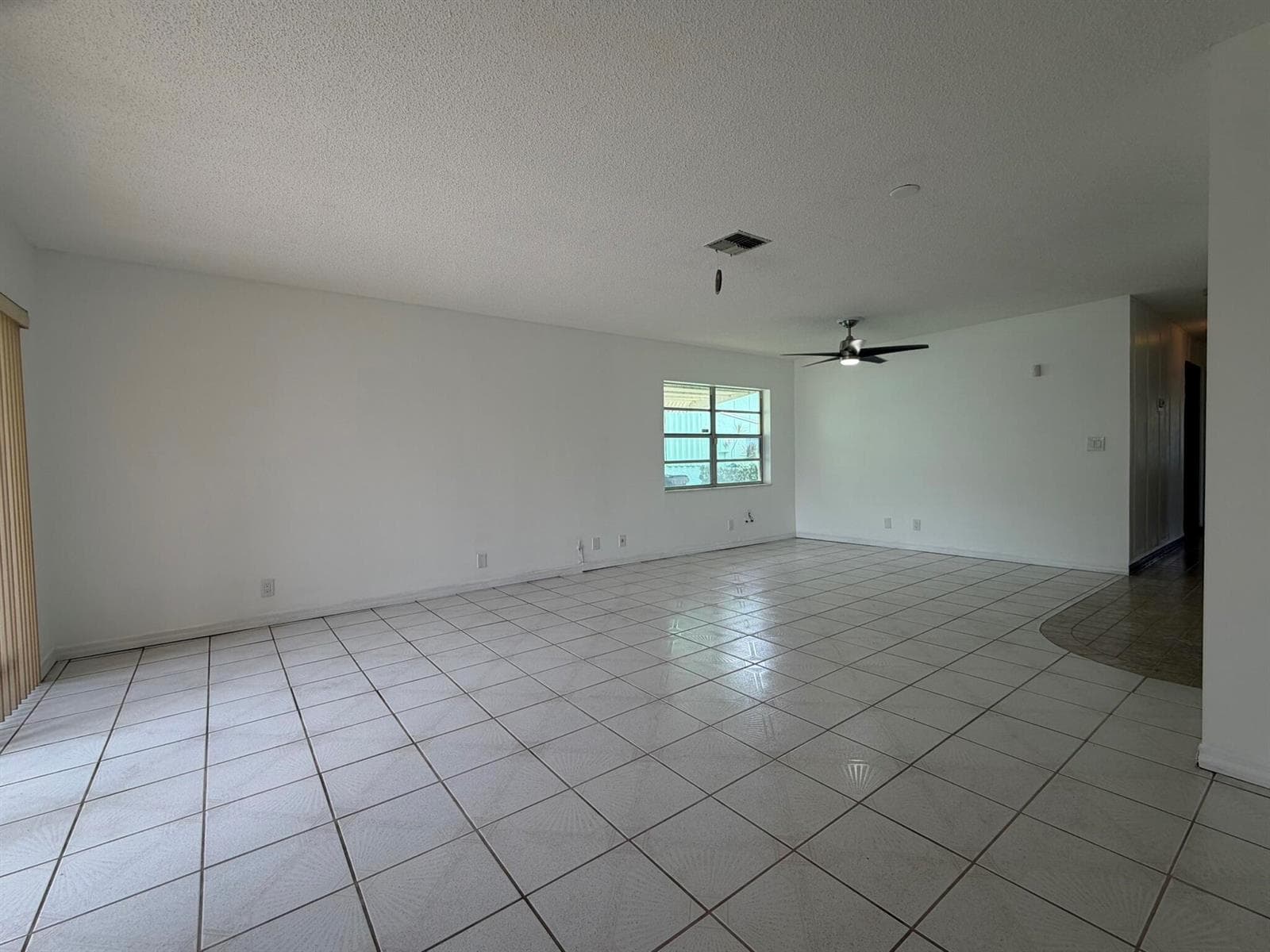 7240 Pineforest Circle photo 4