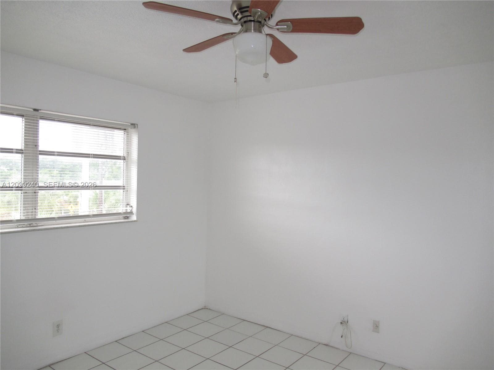 581 Blue Heron Dr 309-B photo 5