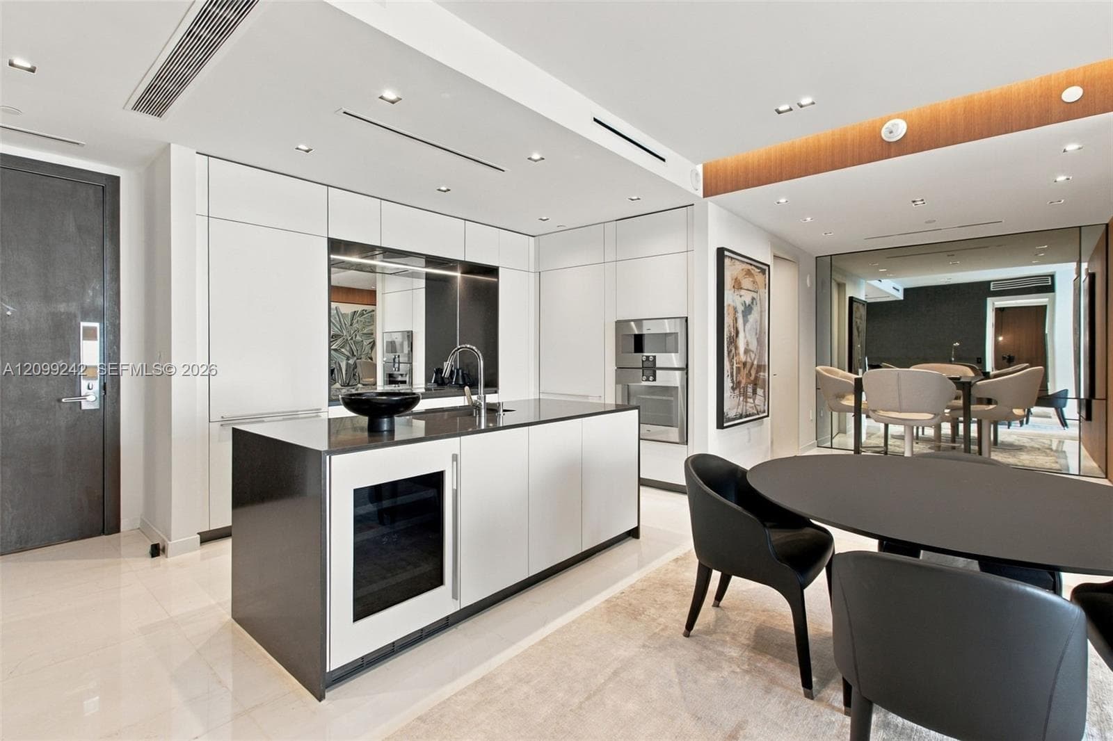 300 Biscayne Blvd Way 5105W photo 2
