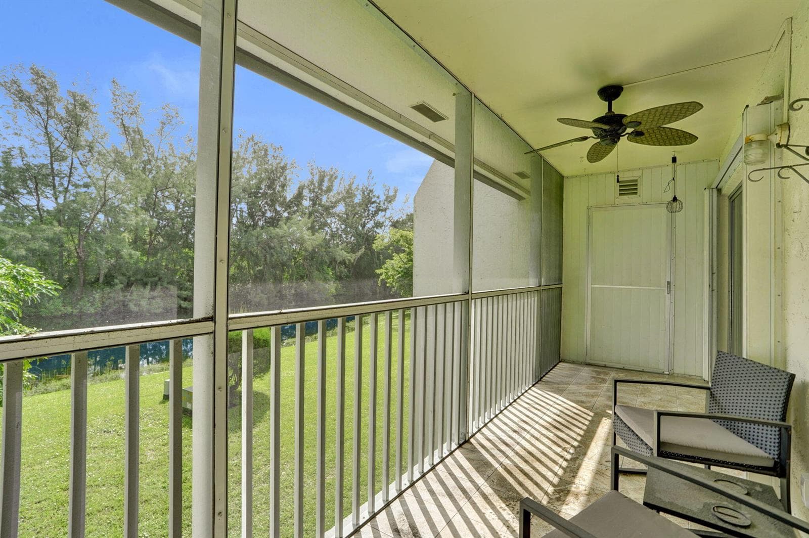 130 Lake Meryl Drive photo 9