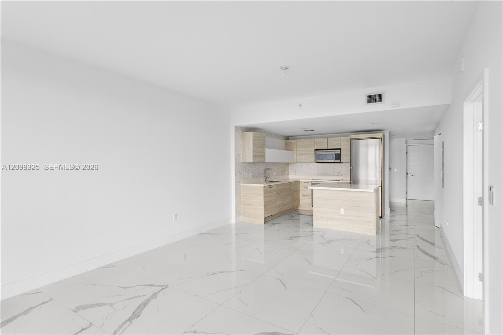 16385 Biscayne Blvd 506 photo 6
