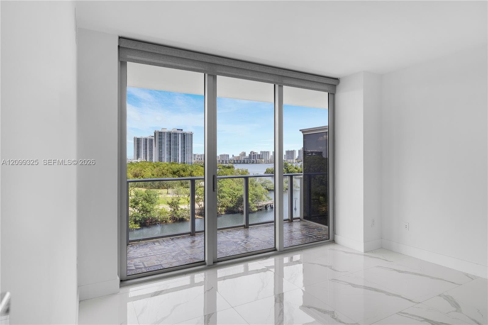 16385 Biscayne Blvd 506 photo 7