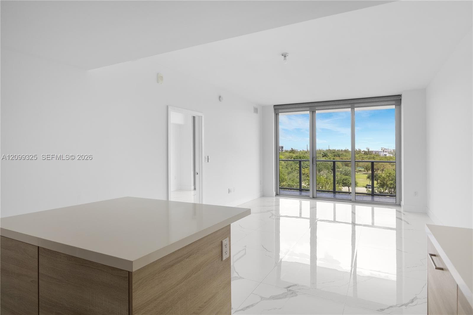 16385 Biscayne Blvd 506 photo 5