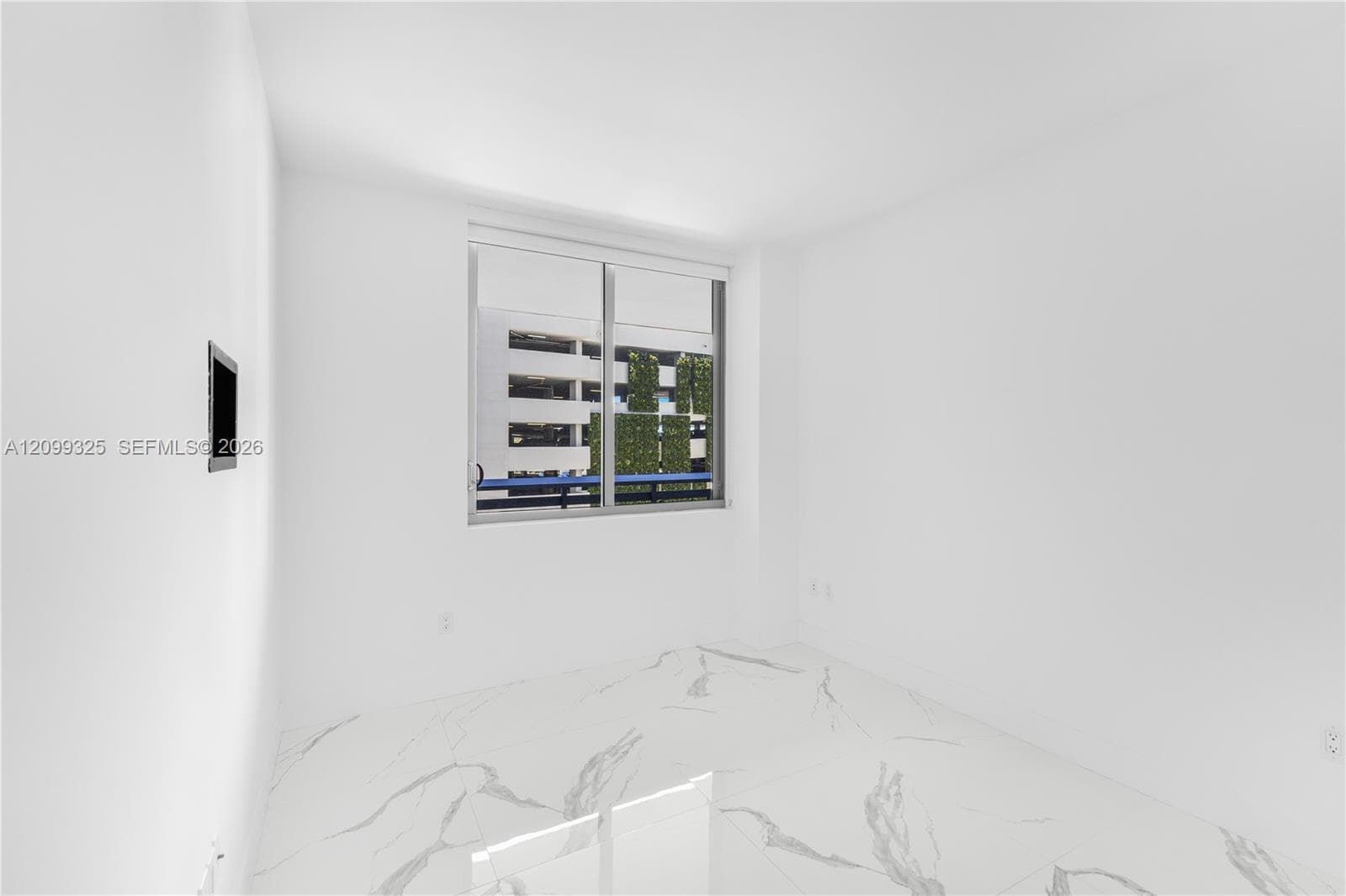 16385 Biscayne Blvd 506 photo 21