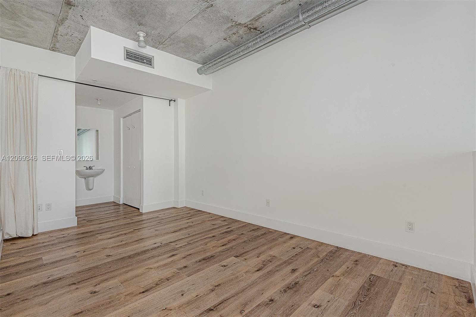 690 SW 1st Ct 1007 photo 17
