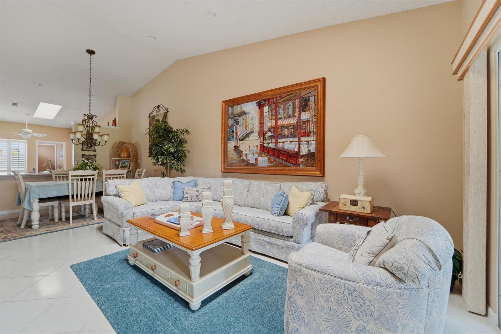 6375 Mill Pointe Circle photo 9