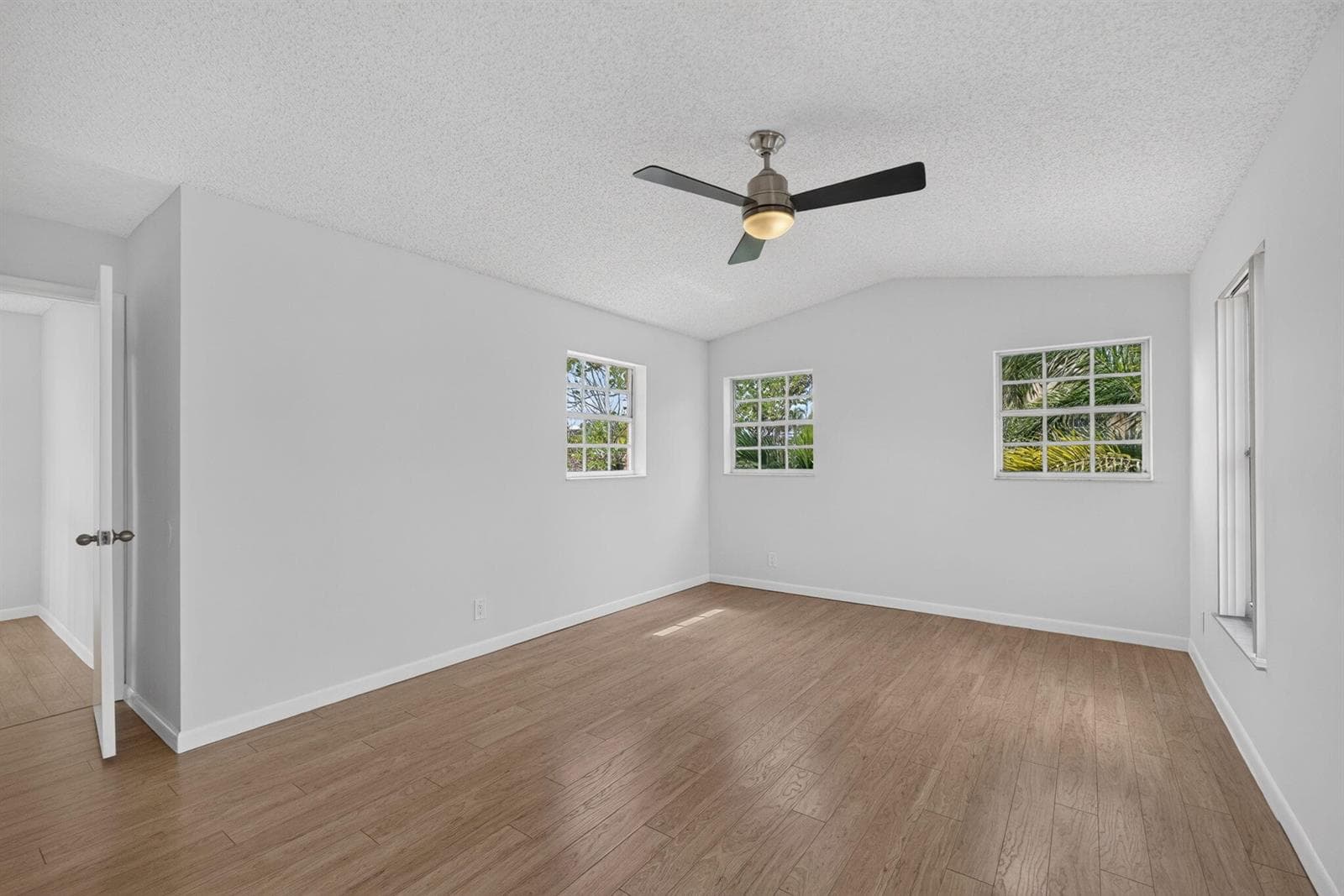 1120 Lake Shore Drive Unit 204 photo 20