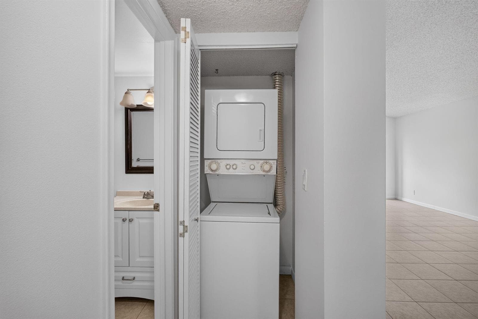 1120 Lake Shore Drive Unit 204 photo 11