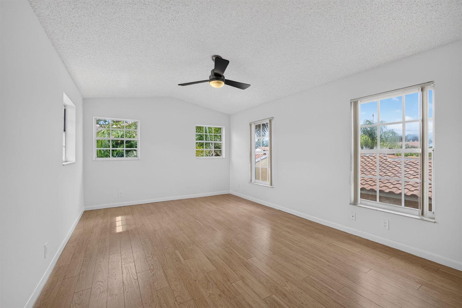 1120 Lake Shore Drive Unit 204 photo 19
