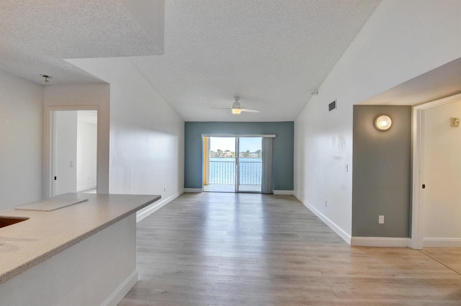 180 Yacht Club Way 308 photo 6
