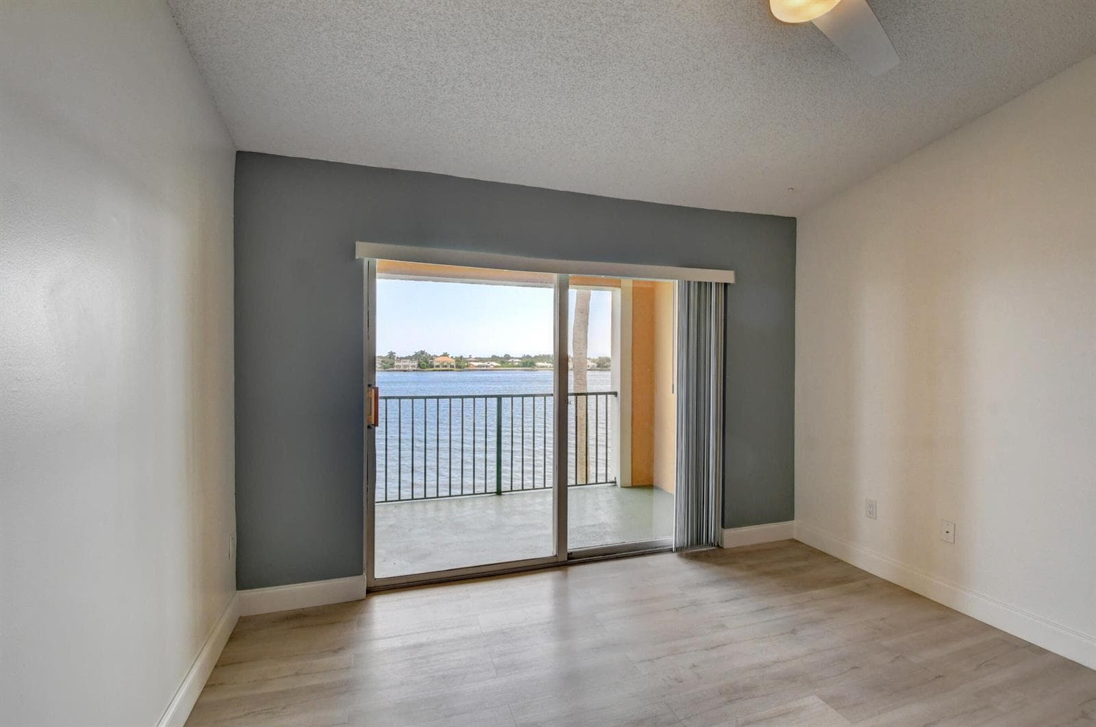 180 Yacht Club Way 308 photo 13