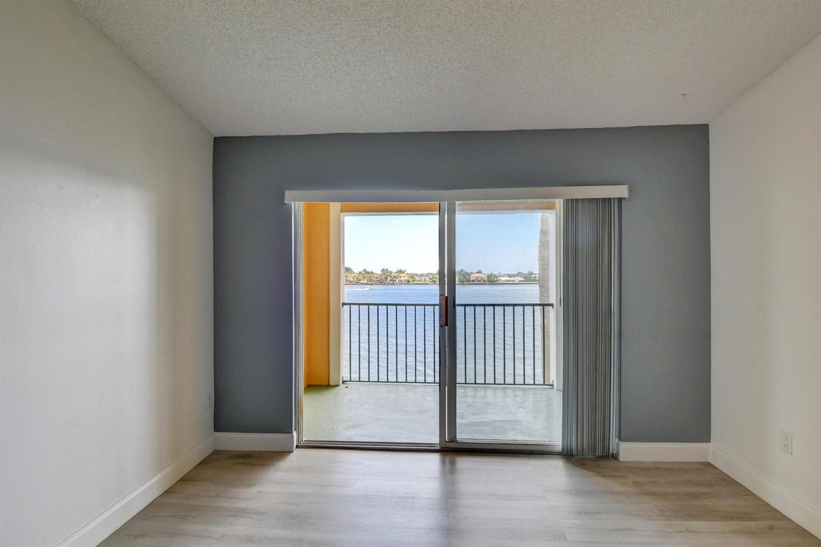 180 Yacht Club Way 308 photo 18