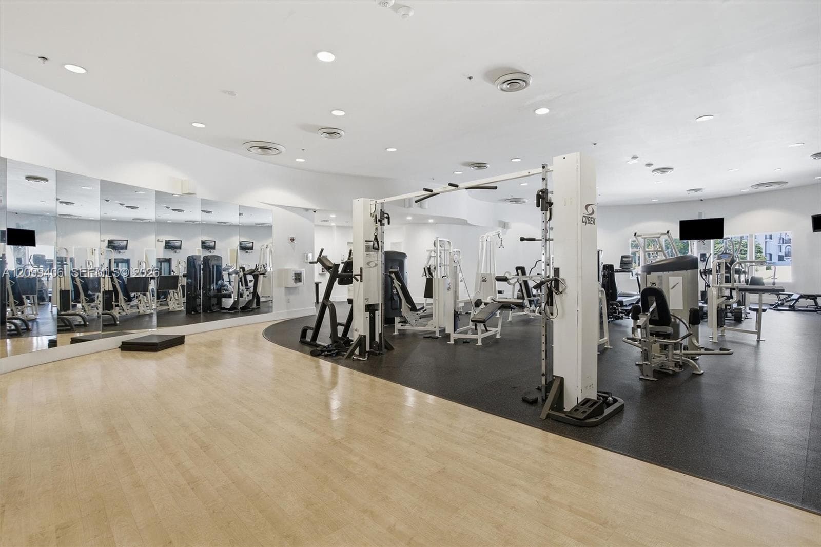 5600 Collins Ave 5A photo 17