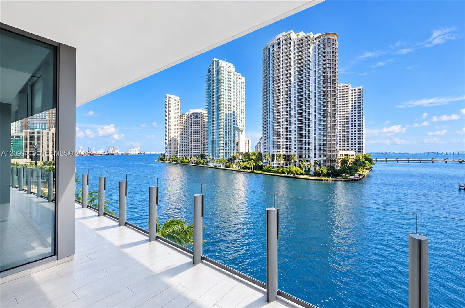 300 Biscayne Boulevard Way 503C photo 1