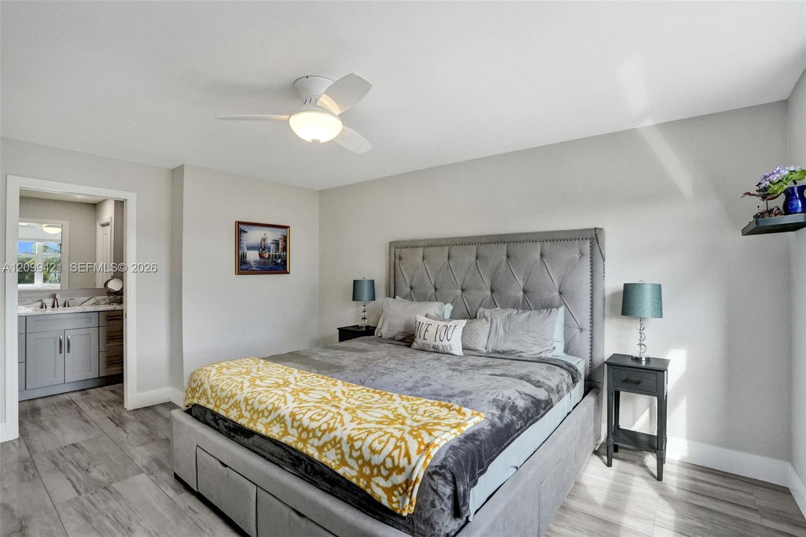 2639 N Riverside Dr 203 photo 11
