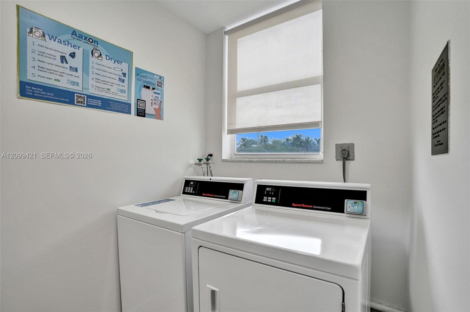2639 N Riverside Dr 203 photo 25