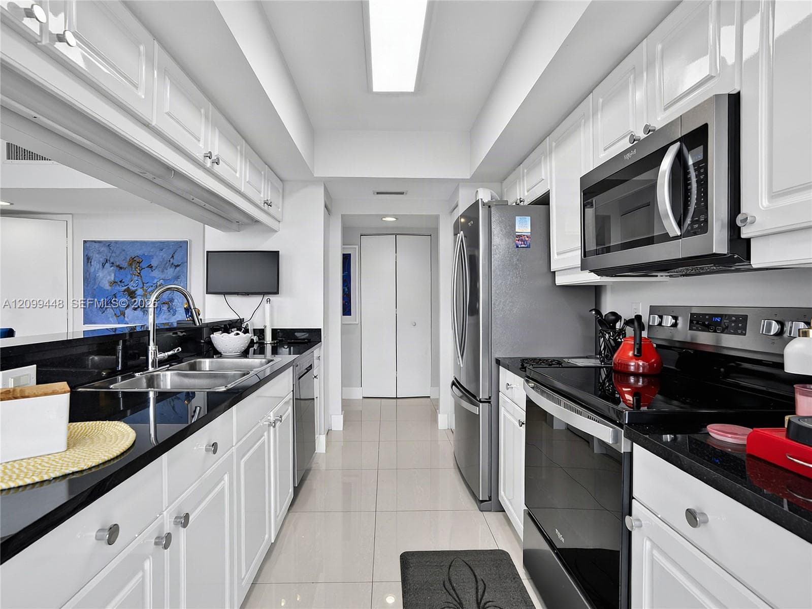21055 Yacht Club Dr 710 photo 8