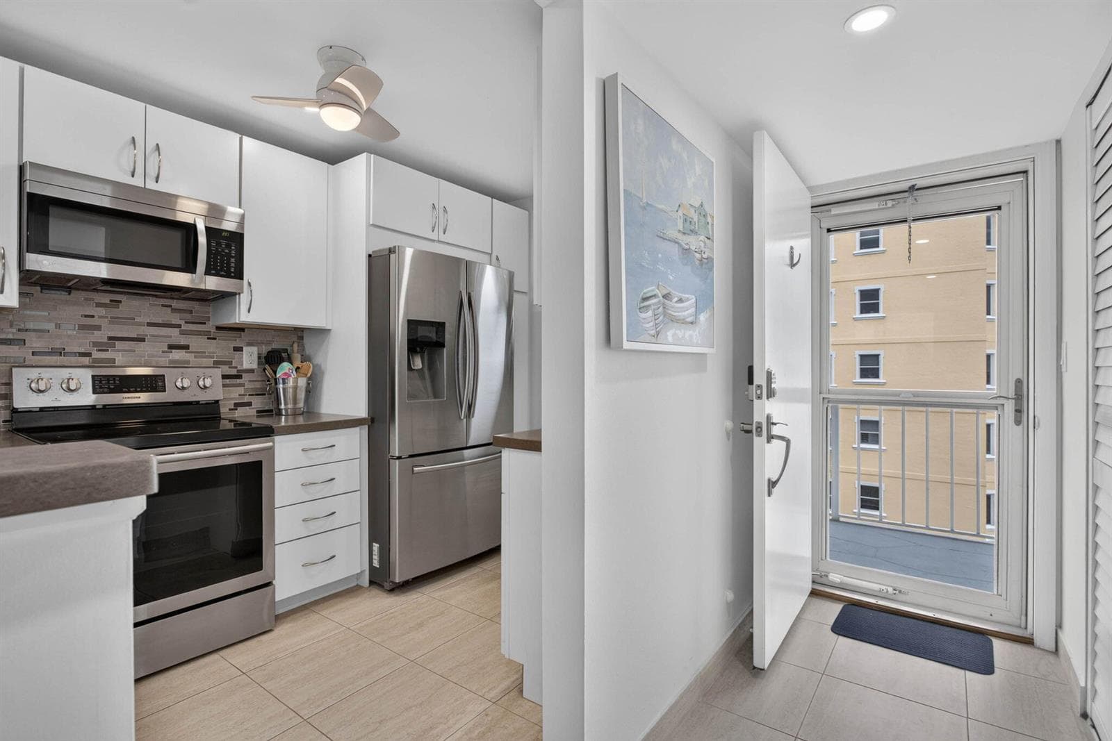 1391 S OCEAN Boulevard 801 photo 6