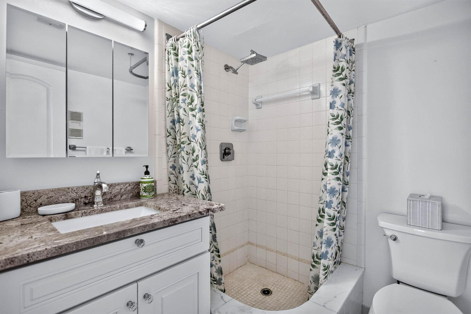 1391 S OCEAN Boulevard 801 photo 21