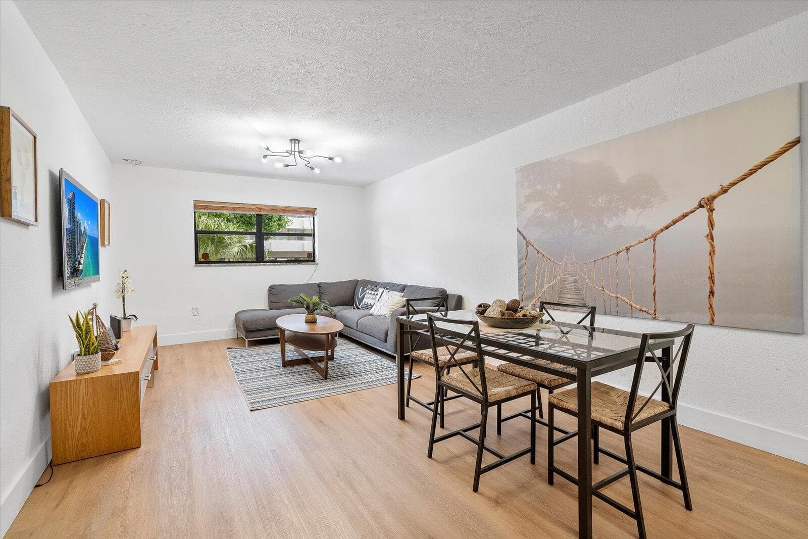3522 NE 166TH Street 6 photo 5