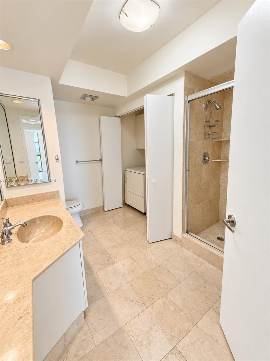 20281 E Country Club Dr 809 photo 18