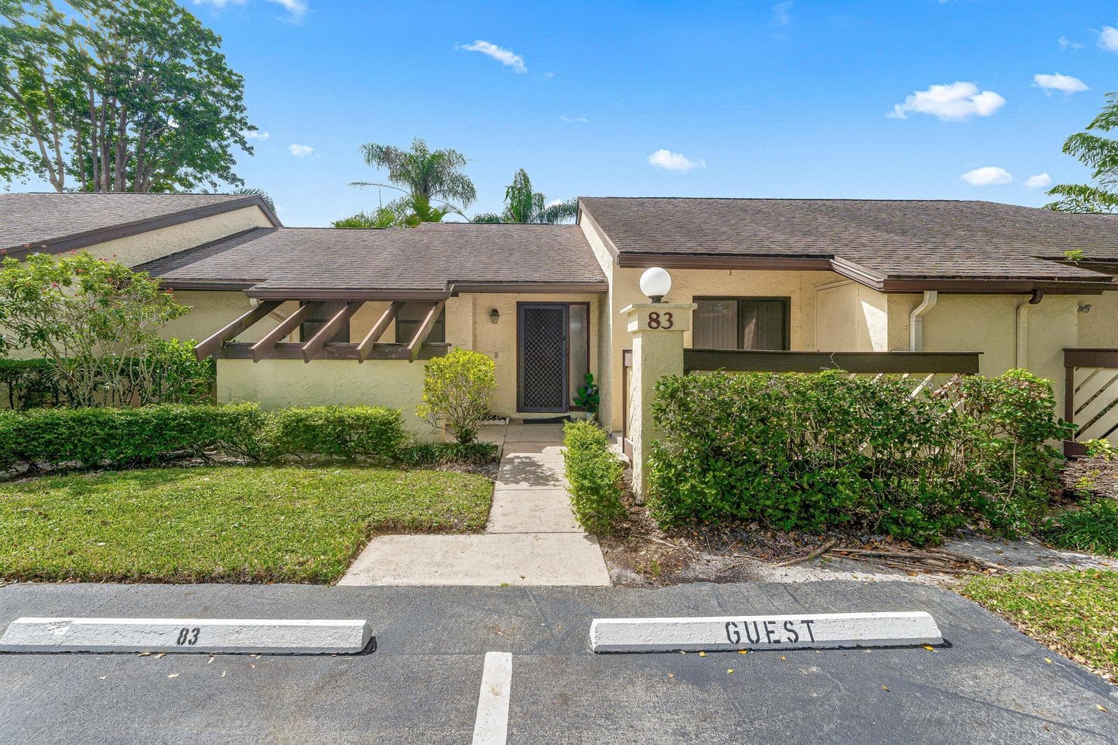 83 WOOD ROSE Court photo 3