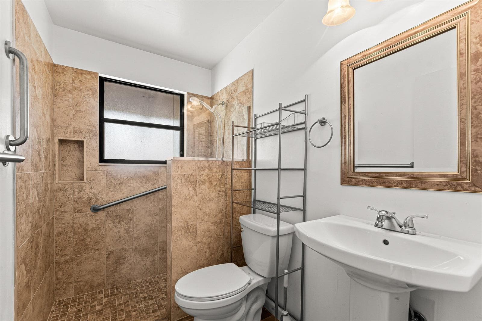 83 WOOD ROSE Court photo 25