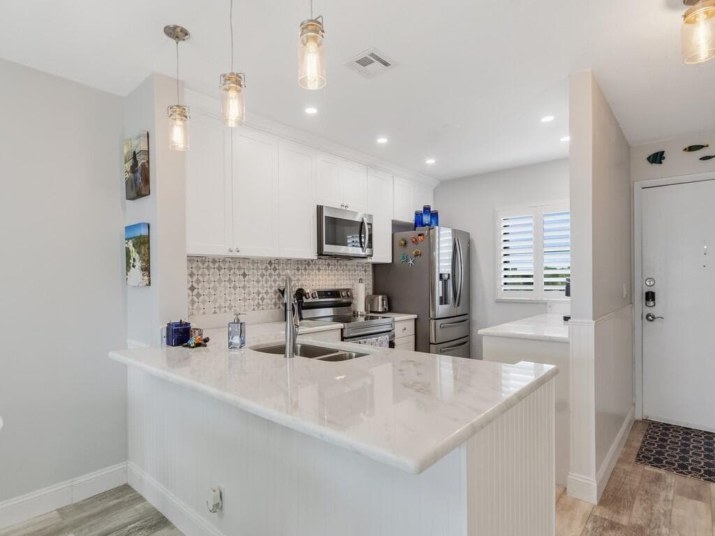 5151 N Hwy A1A 313 photo 7