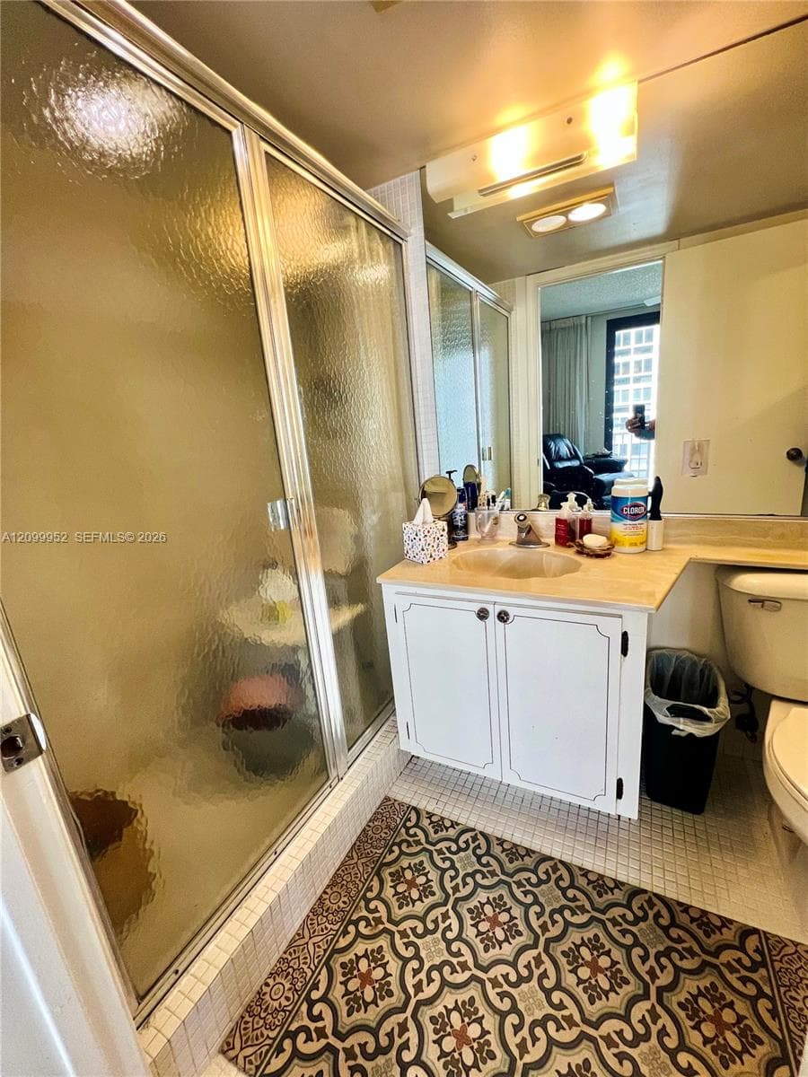 3100 NE 48th St 610 photo 20