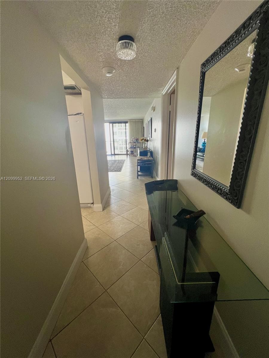 3100 NE 48th St 610 photo 8