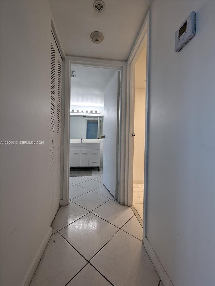 100 Bayview Dr 730 photo 16